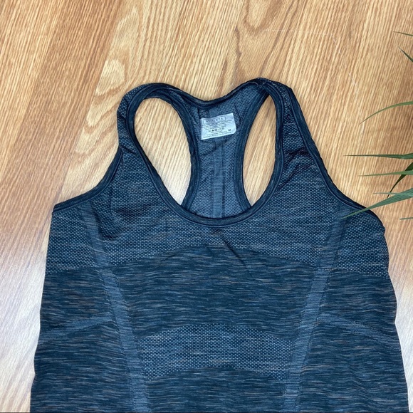 Athleta Black Fastest Track Racerback Tank Sz M - Picture 3 of 8
